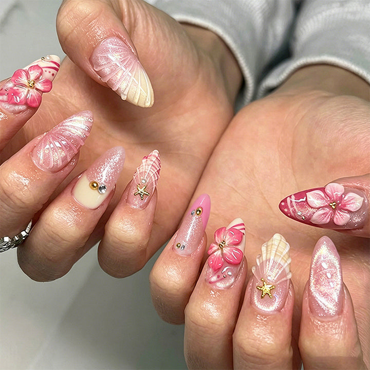 Artful nail set with floral accents Stornfield