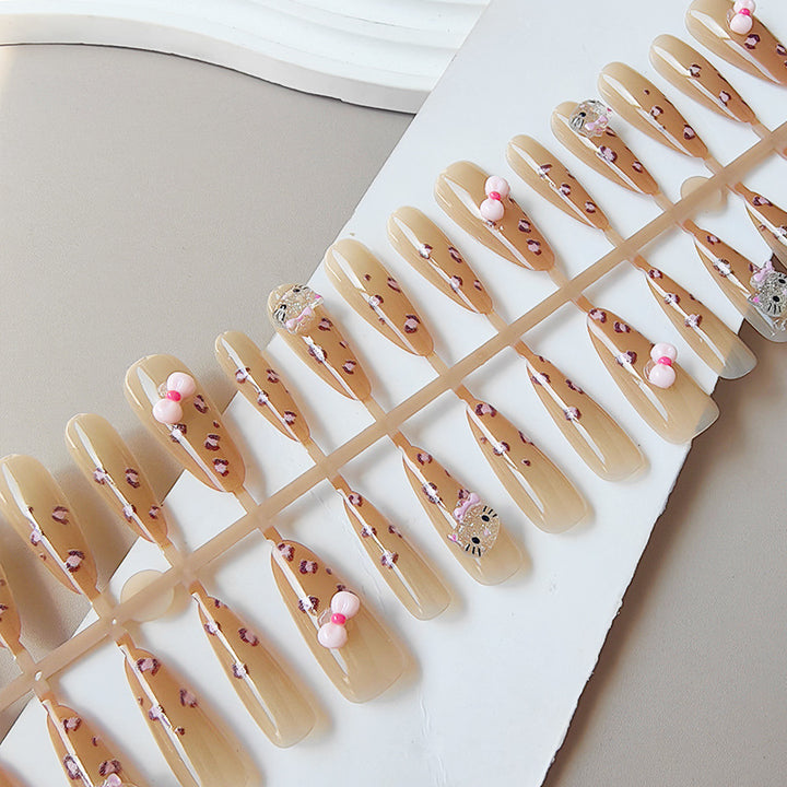 Artificial nails with playful animal motifs Stornfield