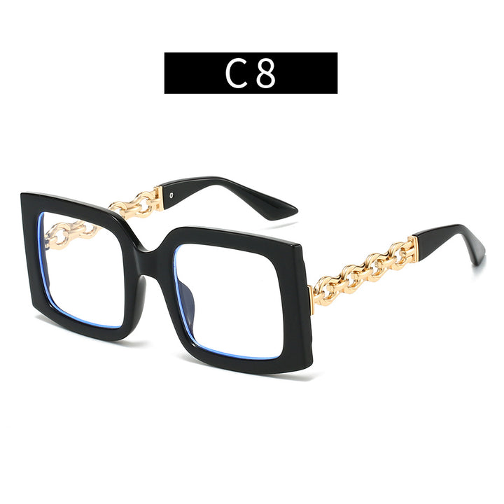 Ladies elegant sunglasses with luxurious chain details Stornfield