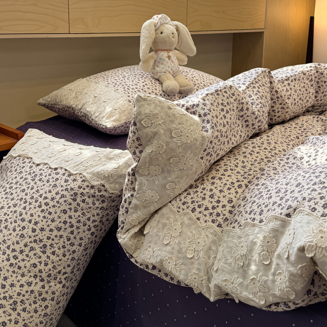 Embroidered Floral Cotton Duvet Cover and Pillowcase Set with Scalloped Lace Trim