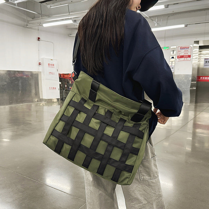Multifunctional Travel Bag With Woven Surface Stornfield