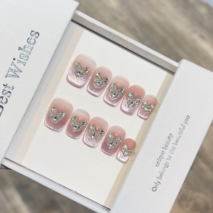 Glamorous Heart-Accent Press-On Nail Set Stornfield
