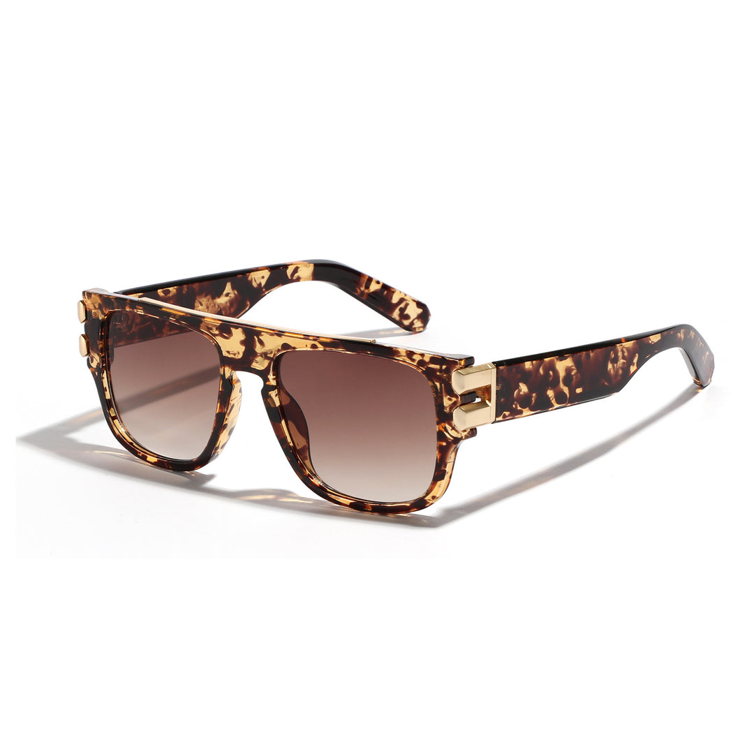 Ladies trendy oversized sunglasses with striking design Stornfield