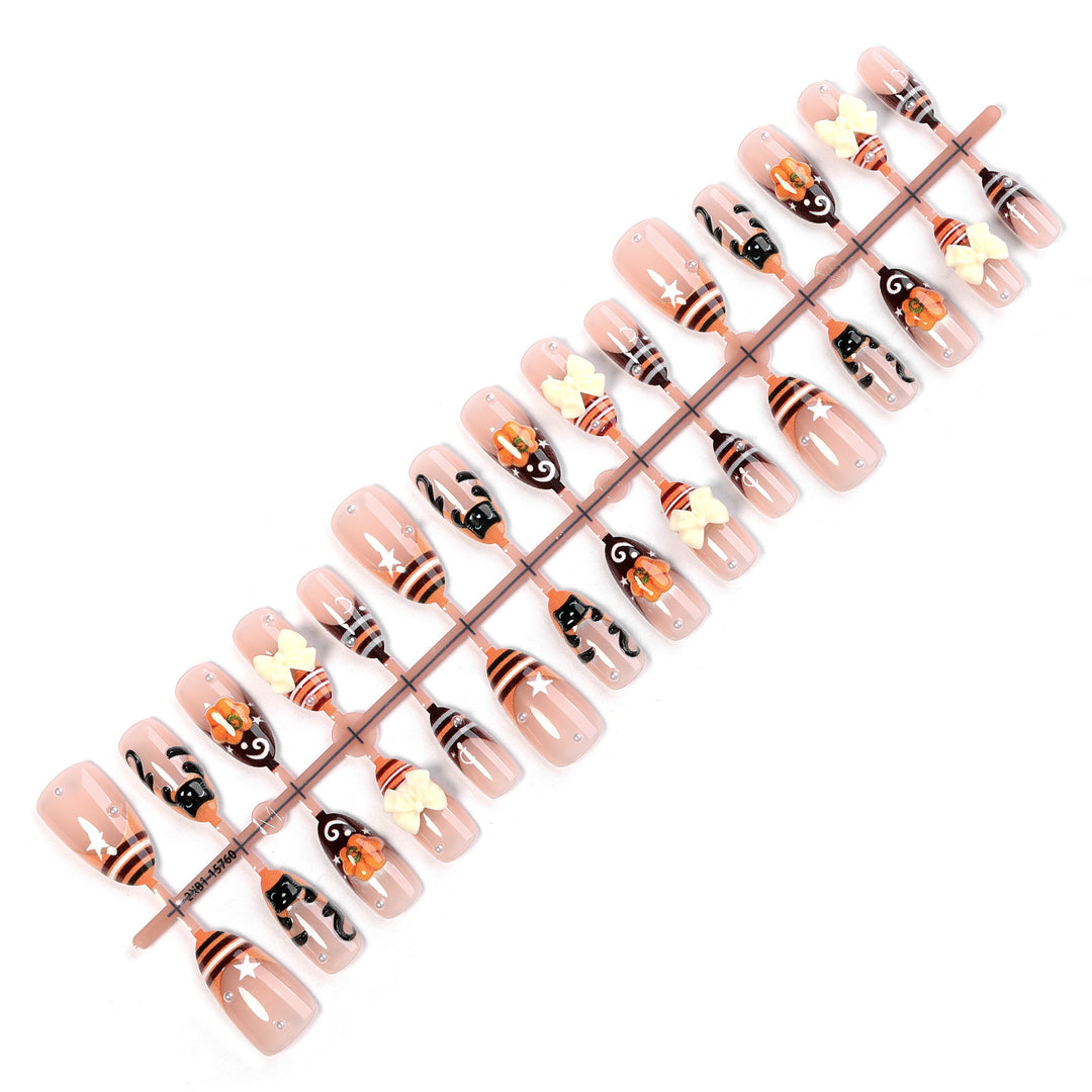 Nail art set with creative Halloween designs Stornfield