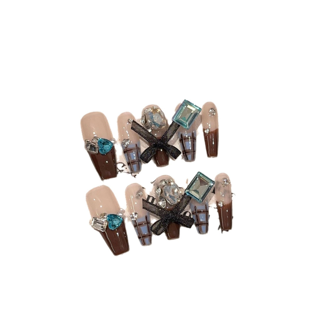 Artistic Decorative Press-On Nail Set