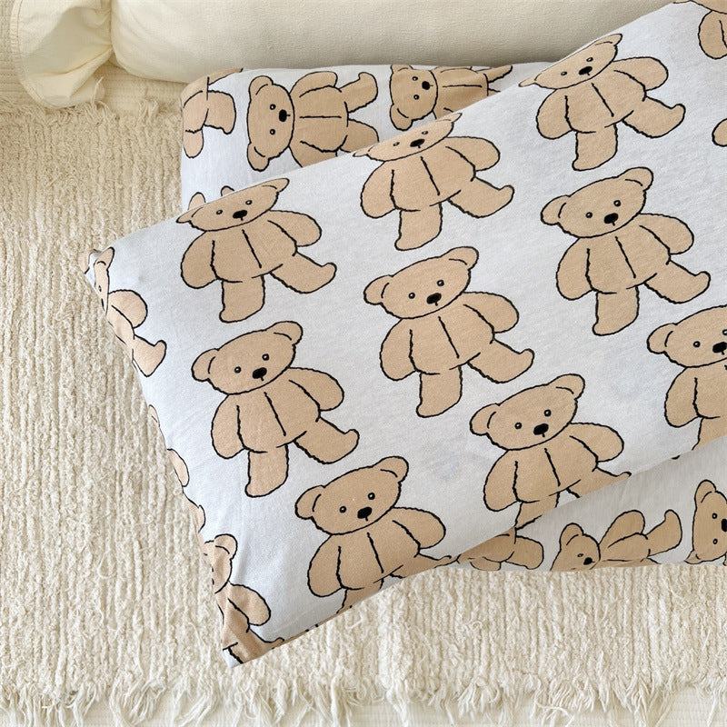 Unisex cotton pillowcase with cheerful bear design Stornfield