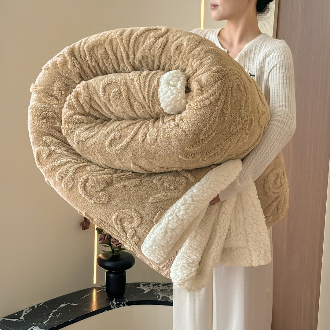 Plush Throw Blanket Stornfield