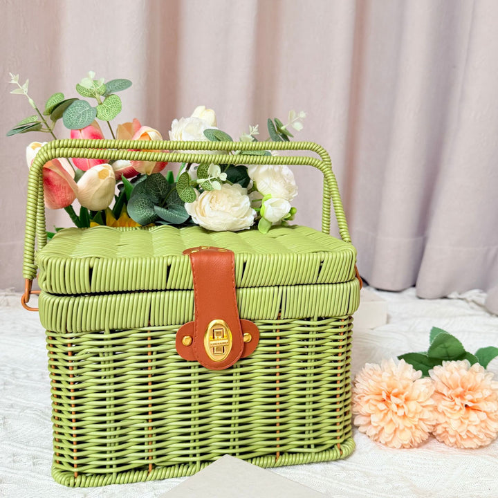 Women's Handcrafted Rattan Picnic Basket Stornfield