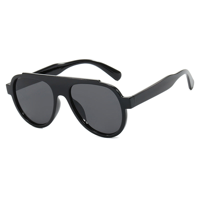 Women's stylish black sunglasses in modern design Stornfield