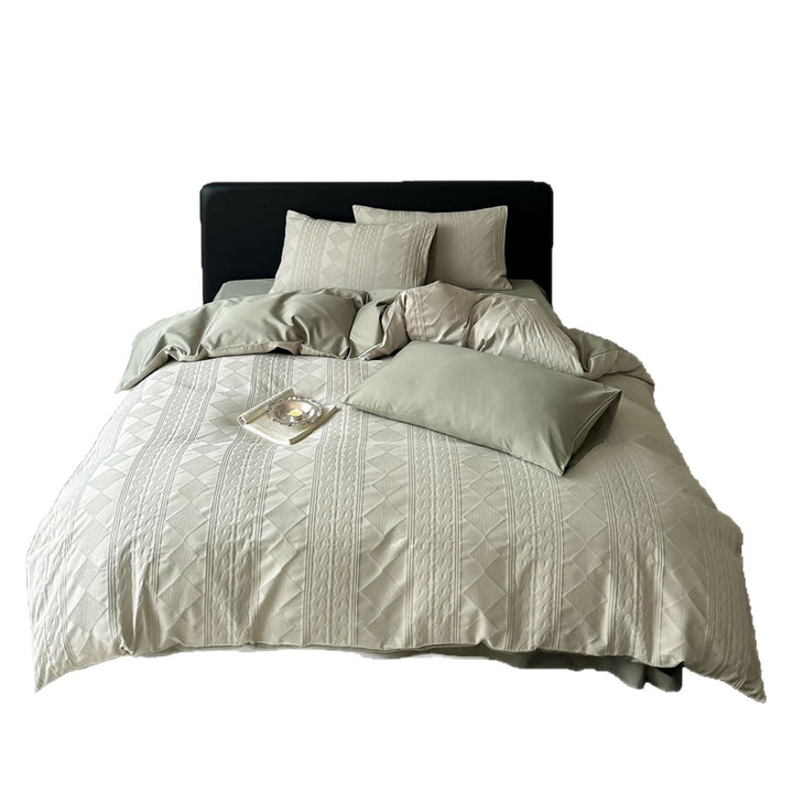 Structured bedding set with embossed cable pattern