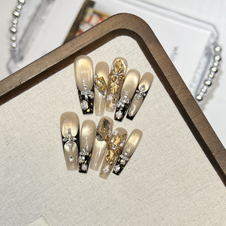 Elegant Decorative Press-On Nail Art Set with Rhinestone and Floral Accents Stornfield