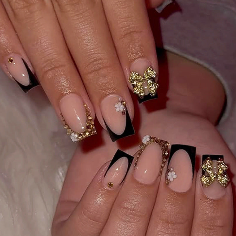 Artificial nail decorations with glamorous design Stornfield
