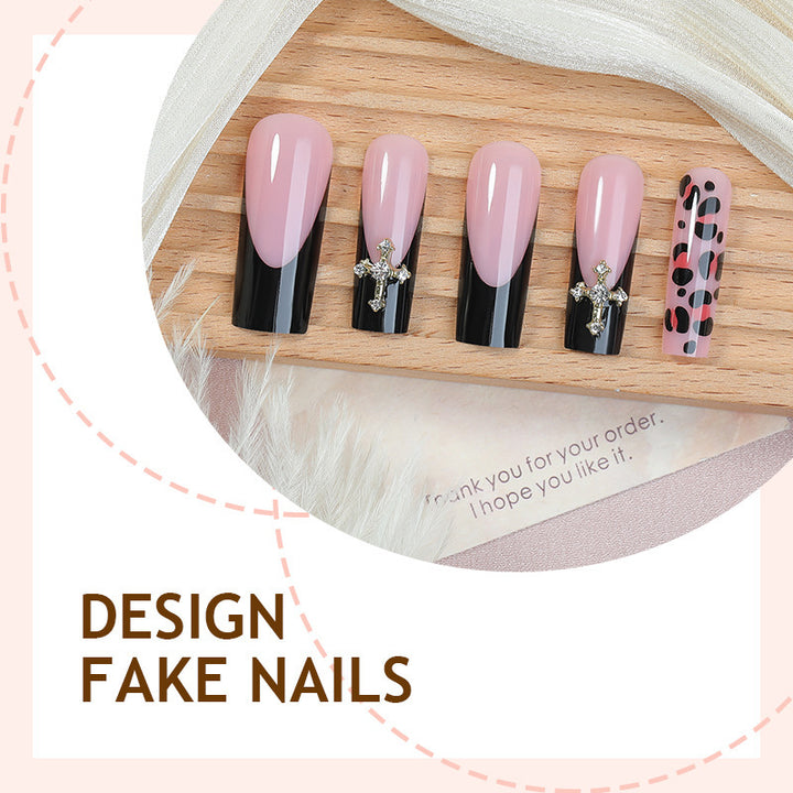 Artificial nail set with aesthetic accents and elegant designs Stornfield