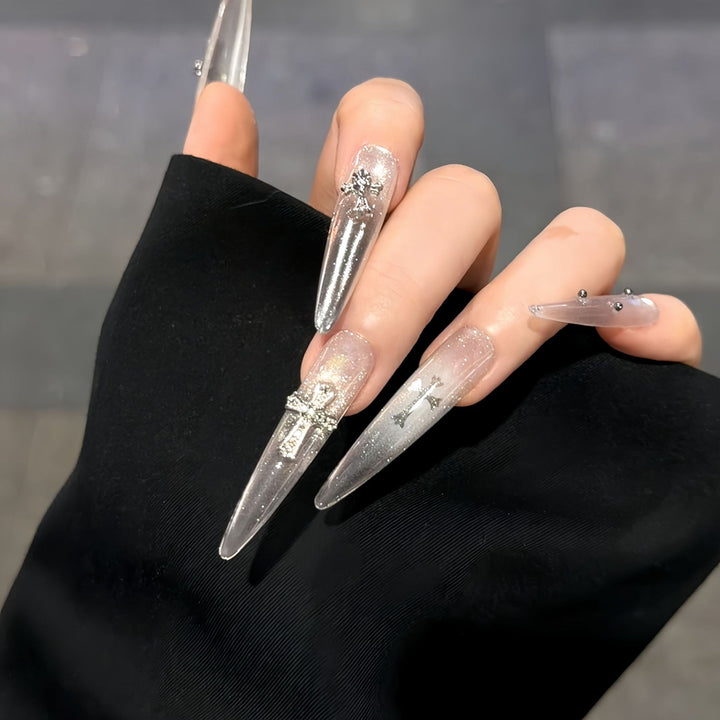 Glamorous artificial nails with sparkling accents Stornfield