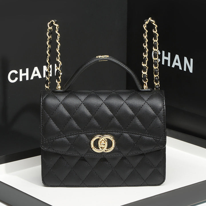 Elegant Quilted Crossbody Bag