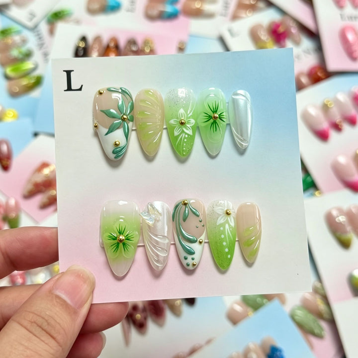 Handmade Floral Design Press-On Nails Set