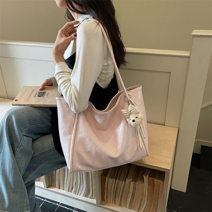 Versatile Soft-Finish Tote Stornfield