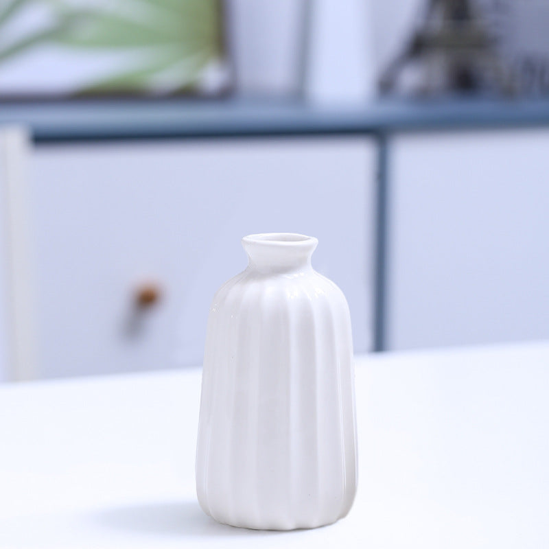 Ribbed Ceramic Bud Vase Stornfeild