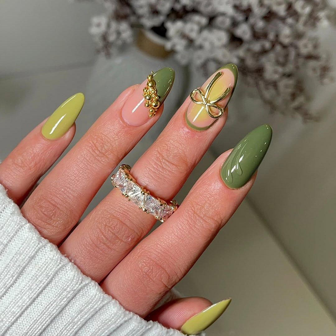Artificial Fingernails with Creative Accents Stornfield