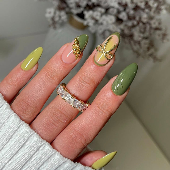 Artificial Fingernails with Creative Accents Stornfield