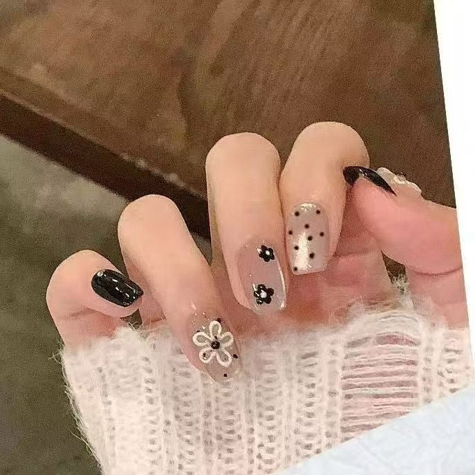 Artistic Floral Press-On Nail Set