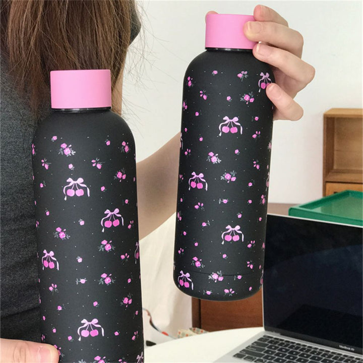 Women's insulated bottle with cute design and secure closure Stornfield