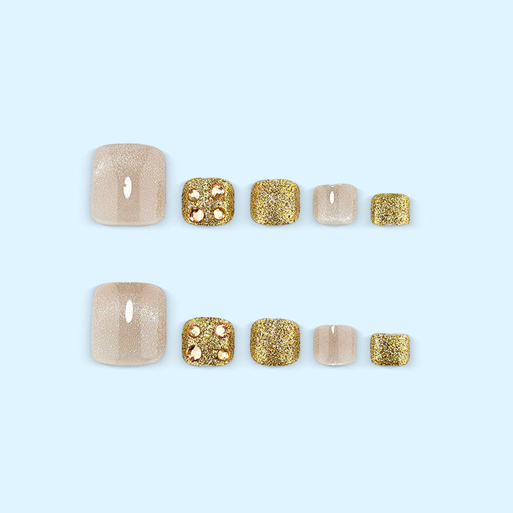 Artificial nails in elegant shine design Stornfield