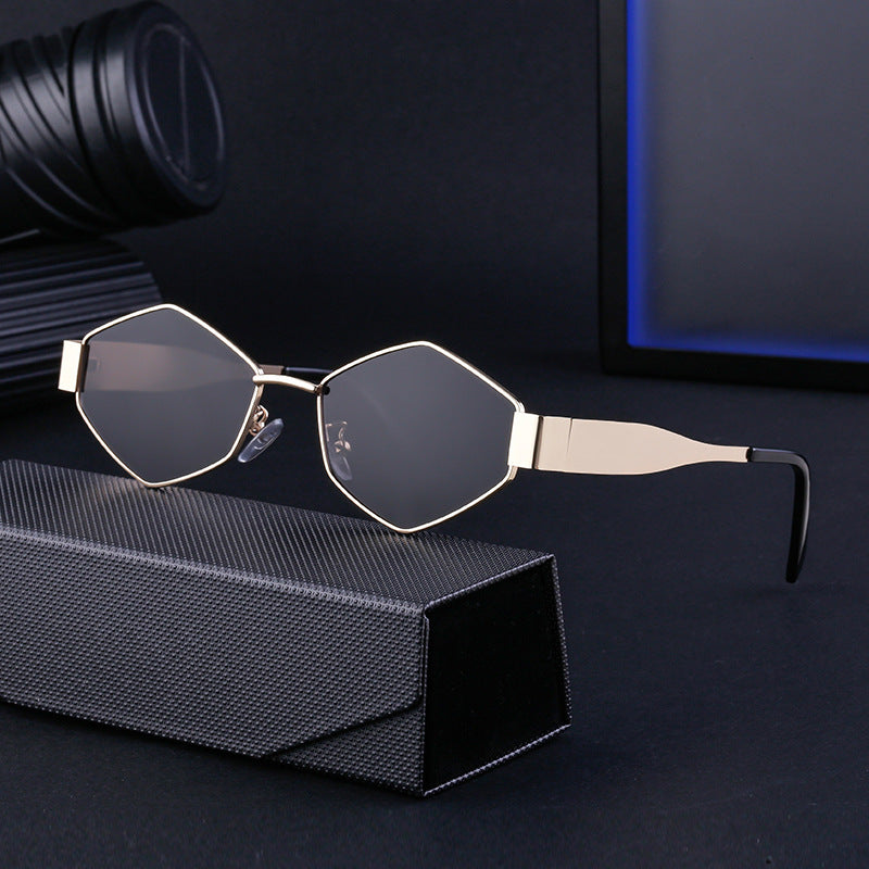 Women's geometric sunglasses with modern frame Stornfield