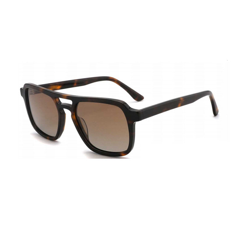 Ladies' sunglasses with a sturdy, stylized plastic frame and harmoniously gradated lenses Stornfield