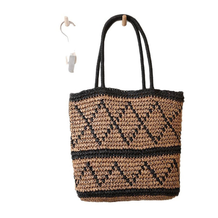 Handcrafted wicker bag with geometric pattern Stornfield