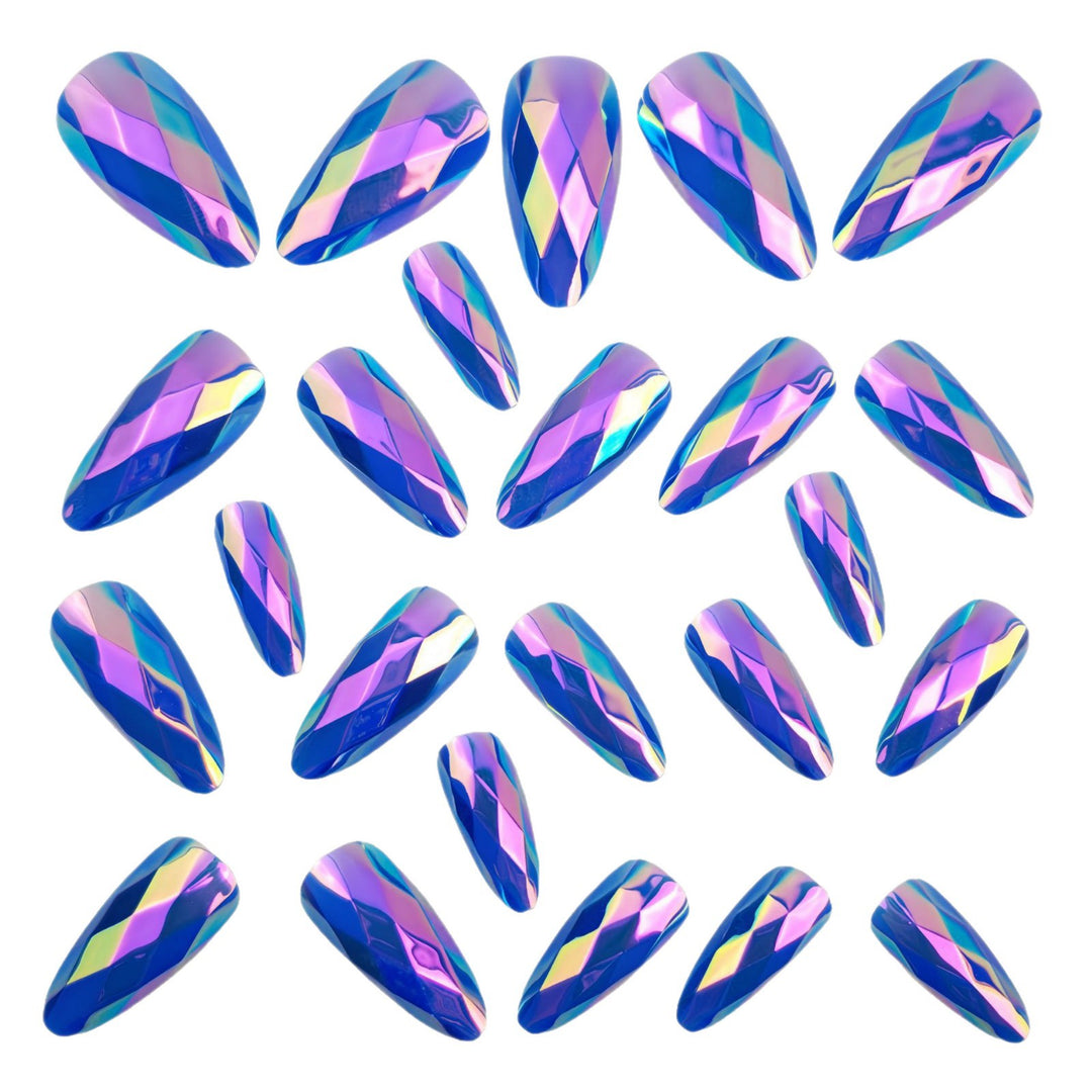 Artificial nails with faceted crystal design Stornfield
