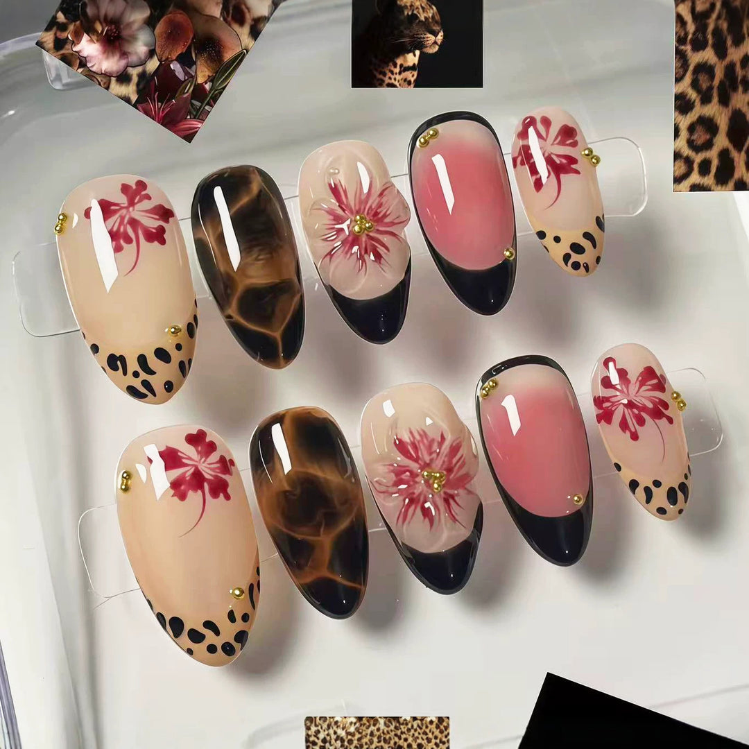 Artistic Floral Press-On Nail Set 1790745789