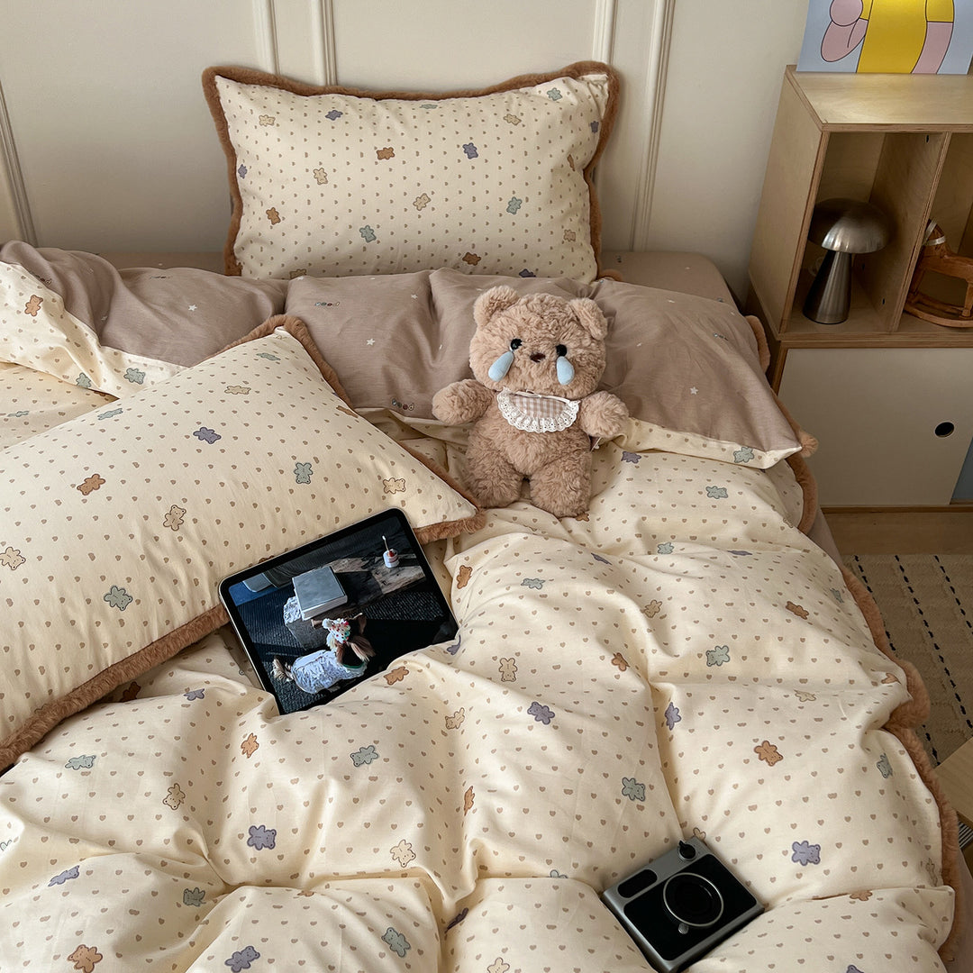 Playful Bear-Themed Duvet Cover Set