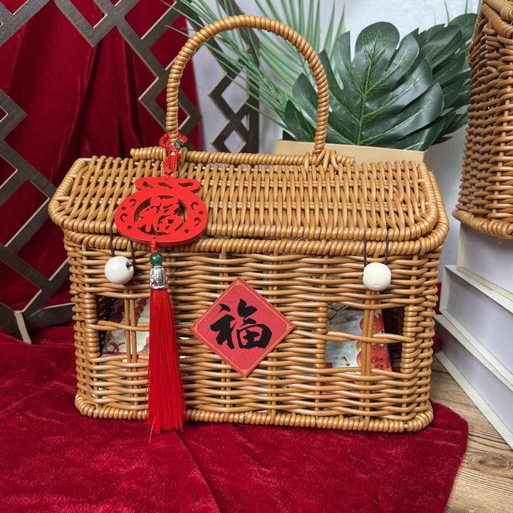 Women's stylish braided basket with rounded roof Stornfield