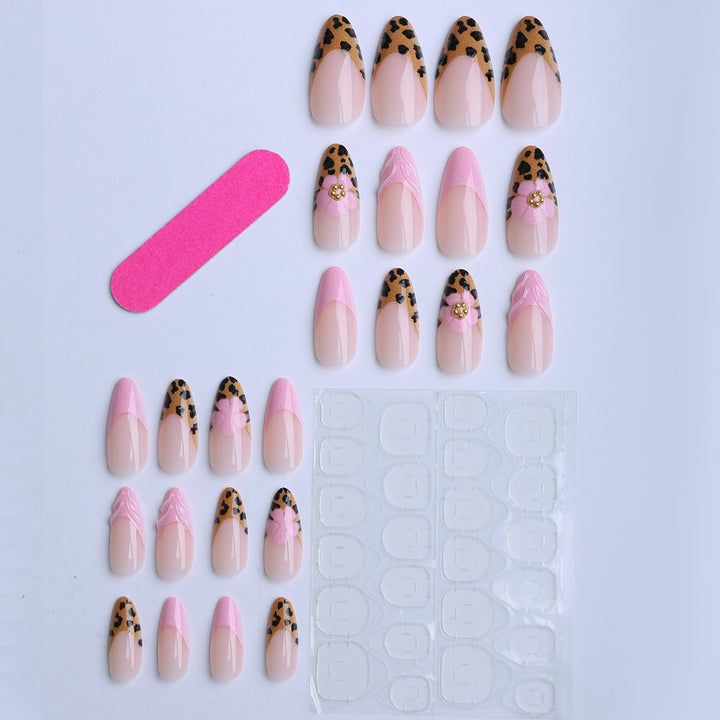 Artificial nails with luxurious leopard design and elegant accents Stornfield