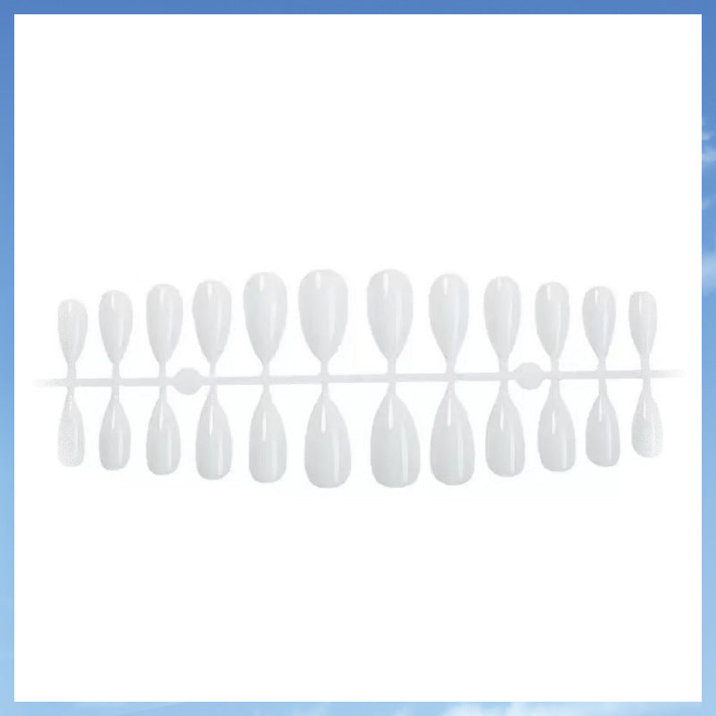 Nail extension form Stornfield