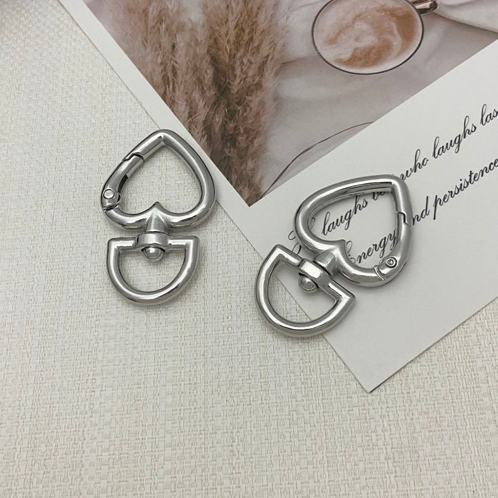 Heart-Shaped Clip Hook Stornfield