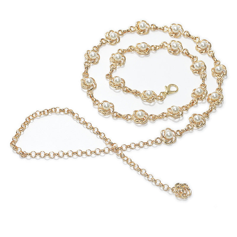 More elegant chain belt with pearl details Stornfield