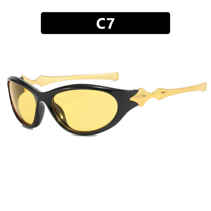 Ladies' sunglasses in an elegant retro style with eye-catching lenses Stornfield