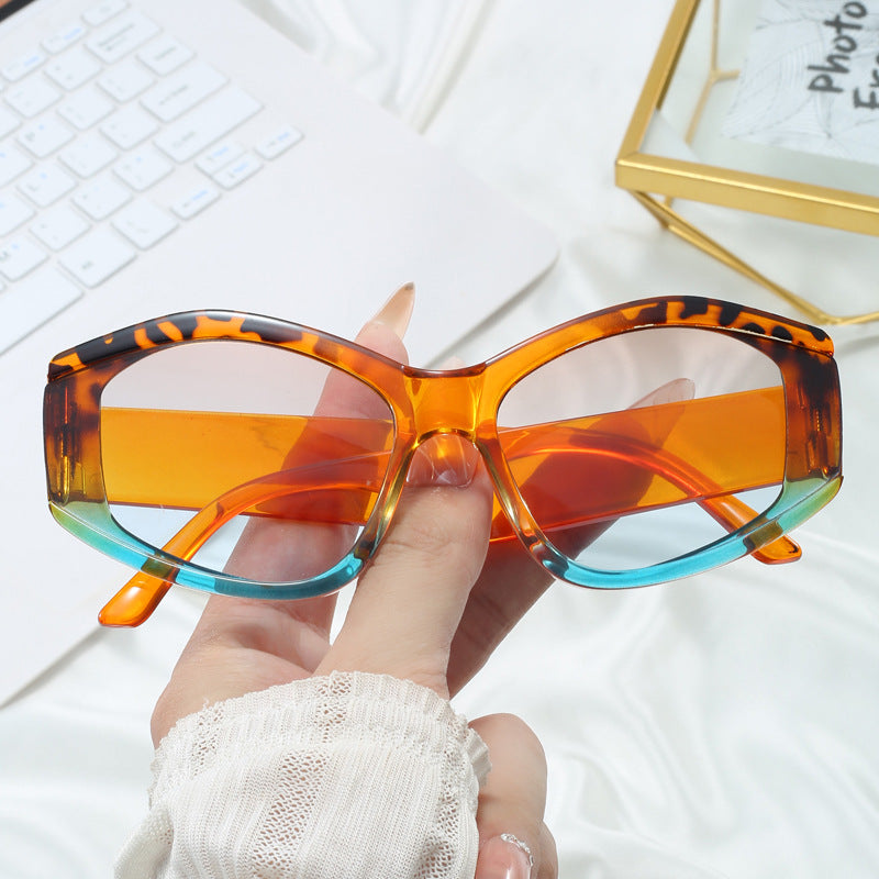 Women’s fashionable sunglasses with distinctive, futuristic design Stornfield