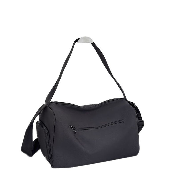 Versatile Multi-Pocket Gym Duffle Stornfield