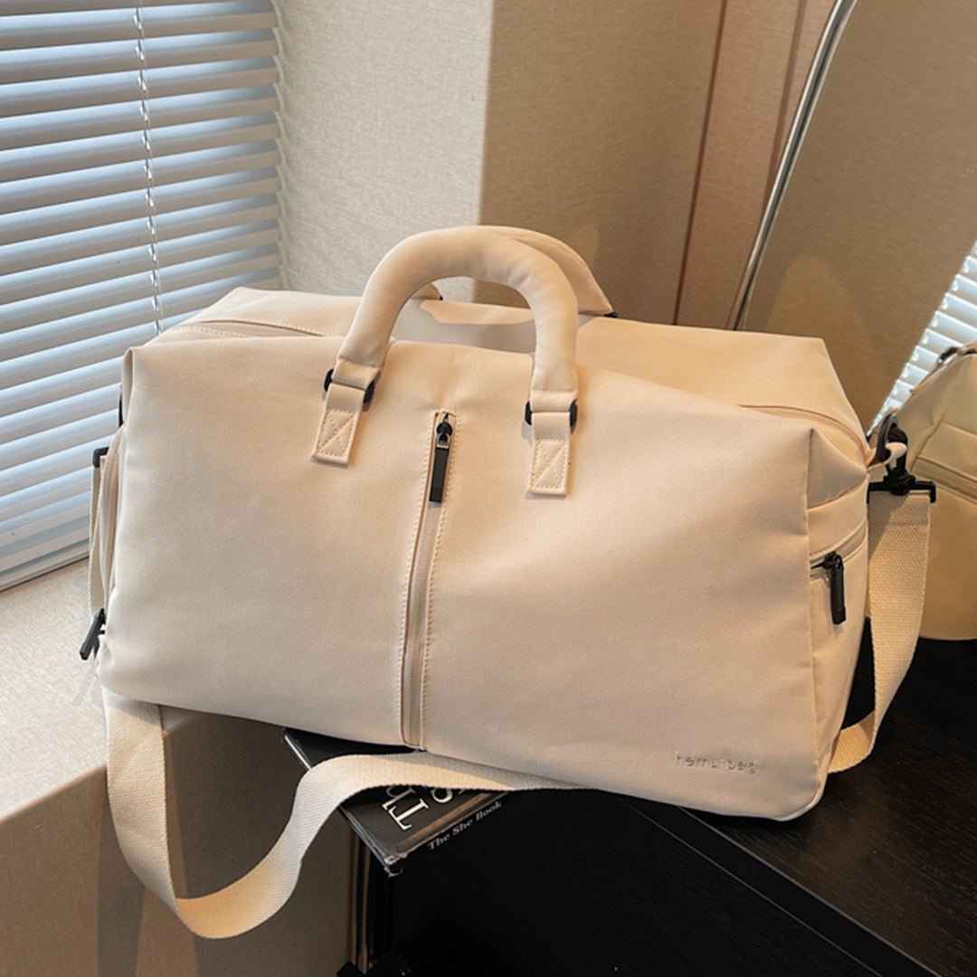 Modern travel bag with versatile carrying options Stornfield