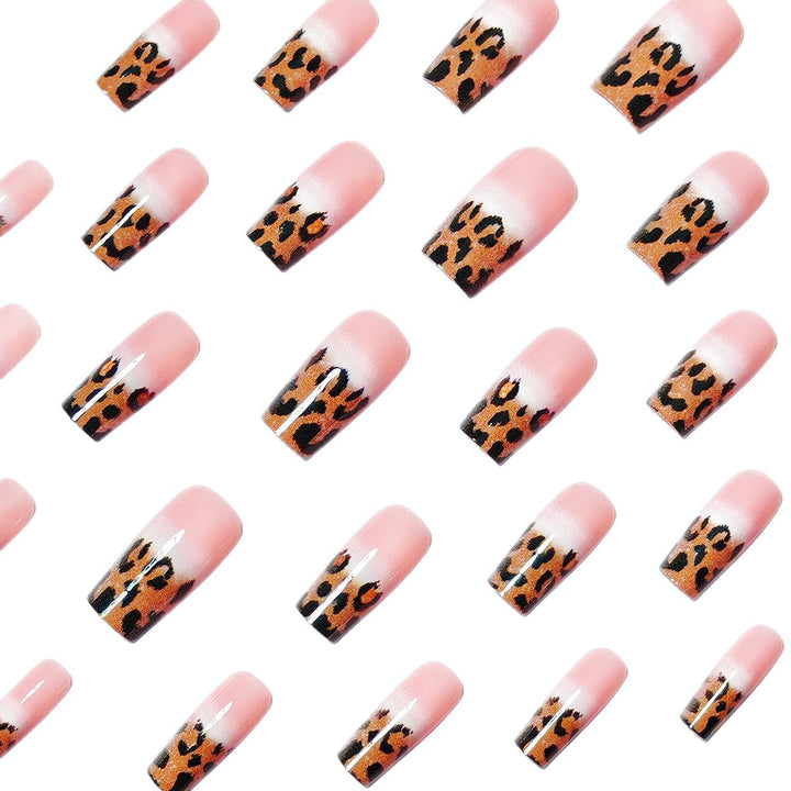 Artificial nails with elegant leopard pattern Stornfield