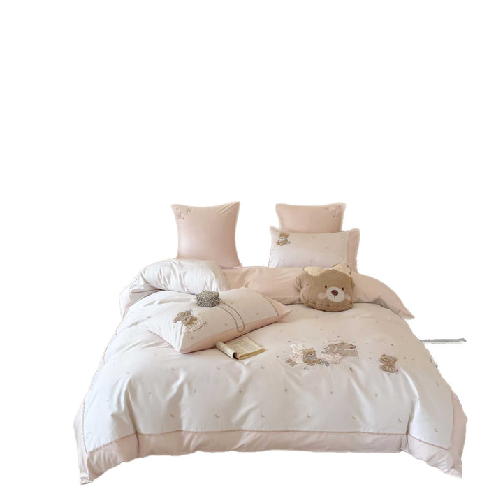 Luxurious children's bedding set made of cotton satin with teddy bear motif