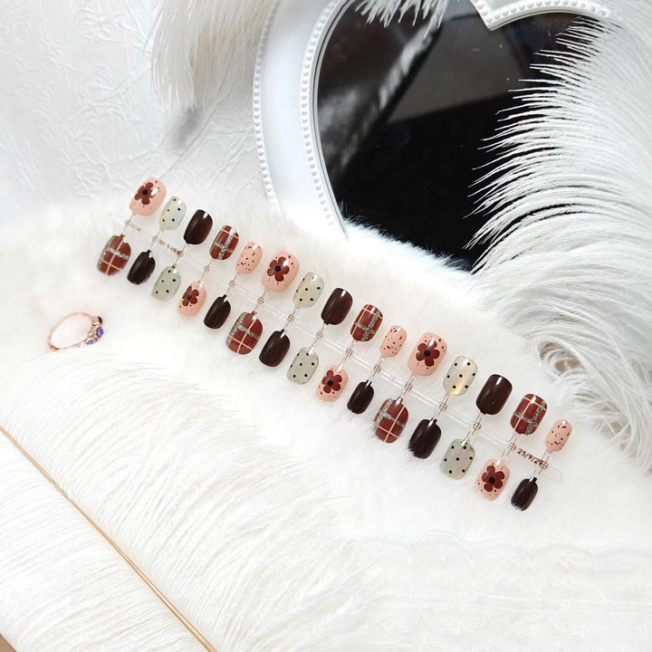 Creative Nail Art Set with Modern Designs Stornfield
