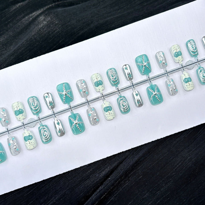 Coastal-Themed Press-On Nail Art Set