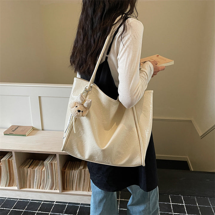 Versatile Soft-Finish Tote Stornfield