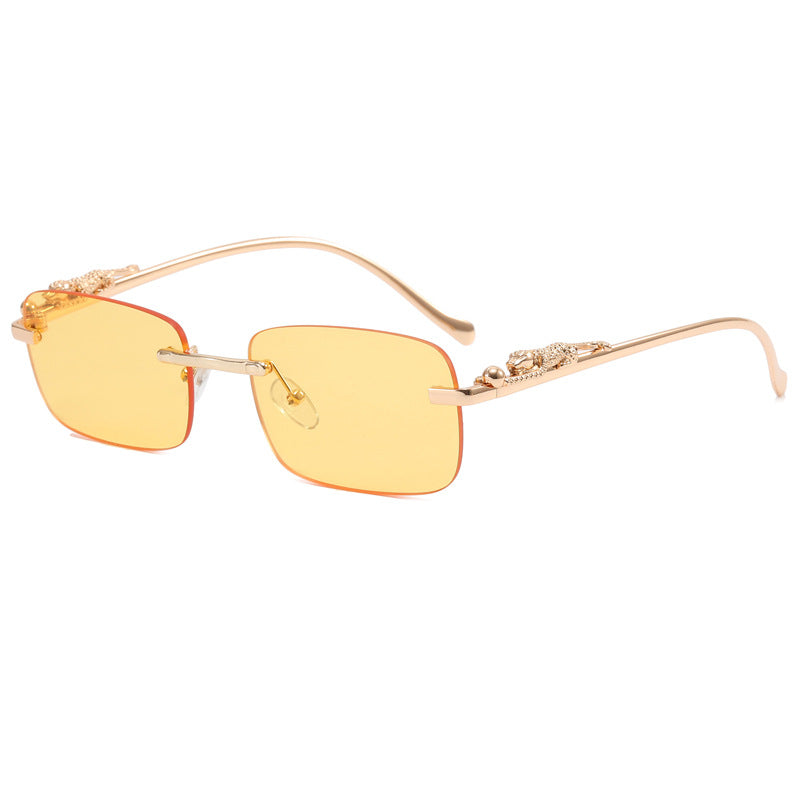 Women Designer Sunglasses with Fine Metal Frame and Luxurious Details Stornfield