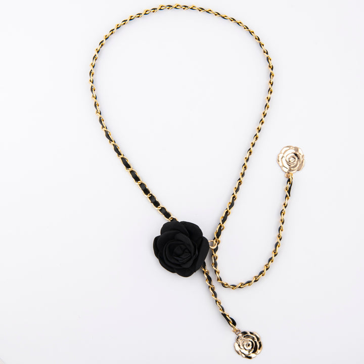 Fashionable chain belt with rose details Stornfield