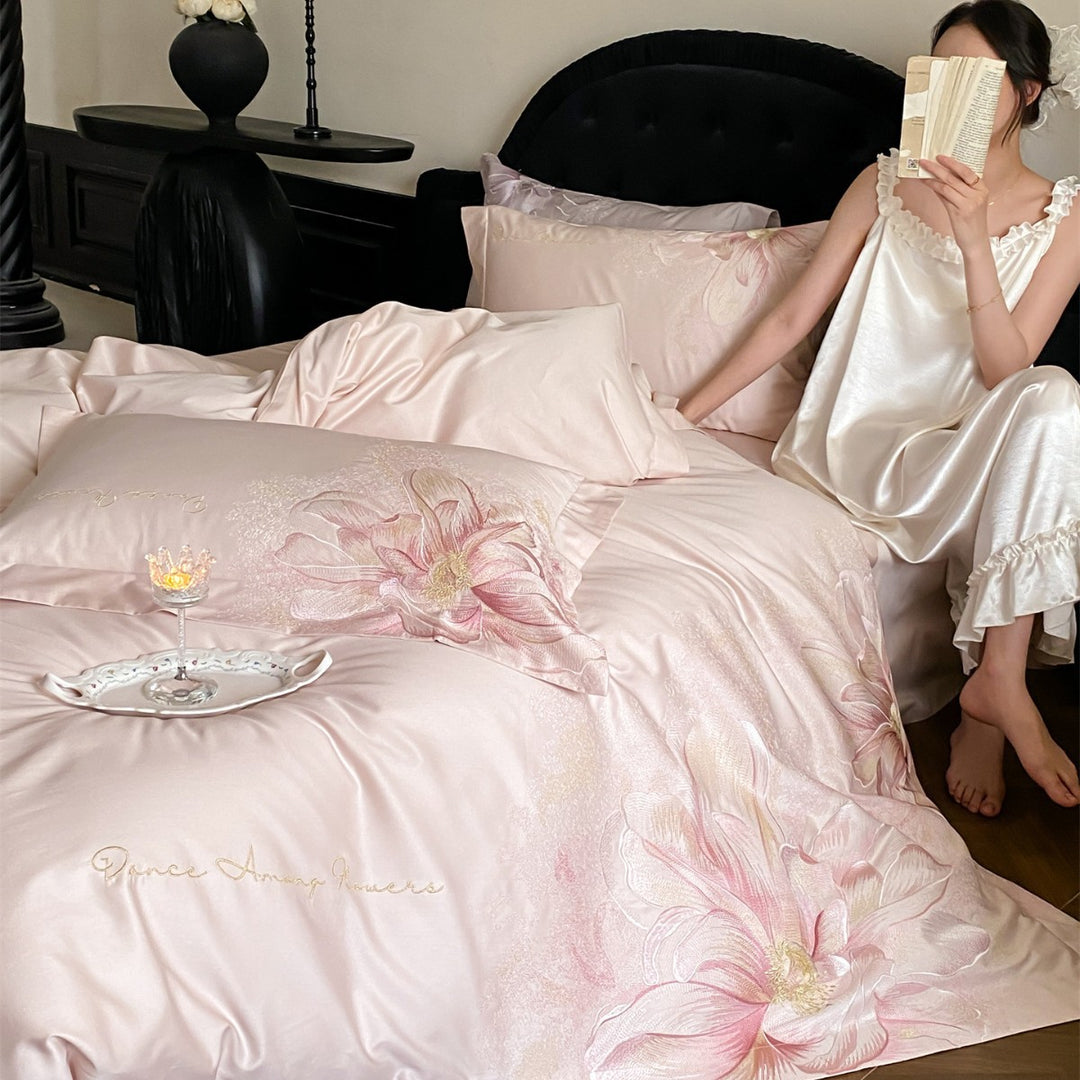 Ultra-Soft Silk-Feel Floral Jacquard Duvet Cover Set with Embroidered Blossom Motif